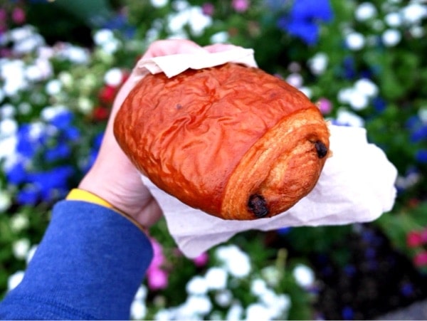 Coconut Tres Leches Cake // Epcot Flower & Garden Festival Coconut Tres Leches Cake // Epcot Flower & Garden Festival